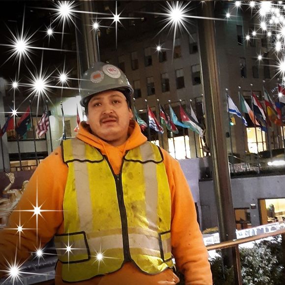 Meet your Posher, Guillermo - Picture 1 of 1